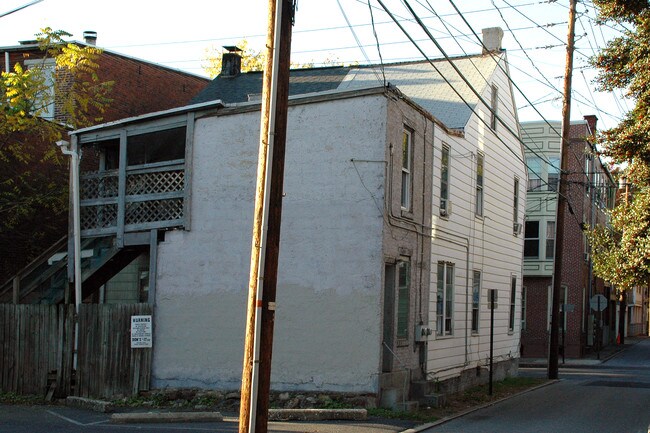 217 Boas St in Harrisburg, PA - Foto de edificio - Building Photo