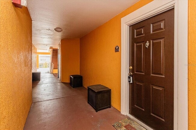 5455 Vineland Rd in Orlando, FL - Building Photo - Building Photo