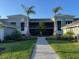 12440 Wellen Golf St, Unit 103 in Venice, FL - Building Photo