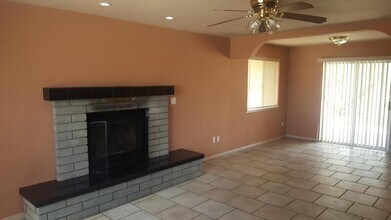 3906 Balsa Ave in Yucca Valley, CA - Building Photo - Building Photo