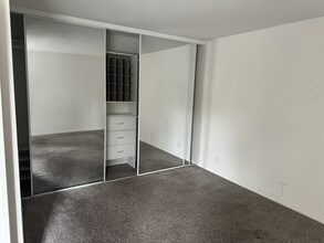 2380 Hosp Way, Unit 237 in Carlsbad, CA - Building Photo - Building Photo