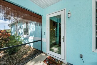 4001 E Sunflower Cir in La Belle, FL - Building Photo - Building Photo