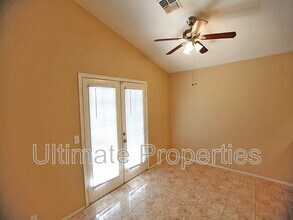 6853 W State Ave in Glendale, AZ - Building Photo - Building Photo