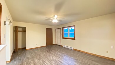 3058 McDonald Ave, Unit 1 in Schenectady, NY - Building Photo - Building Photo