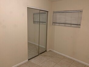 7978 Renault Dr in Jacksonville, FL - Building Photo - Building Photo