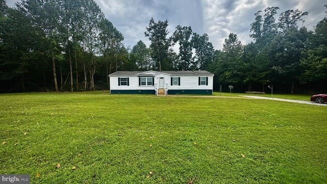 20479 Kings Hwy in Montross, VA - Building Photo - Building Photo