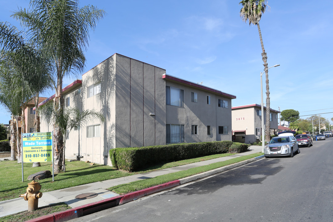 The Wade Apartments in Los Angeles, CA - Building Photo