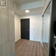 180 Front St E in Toronto, ON - Building Photo - Building Photo