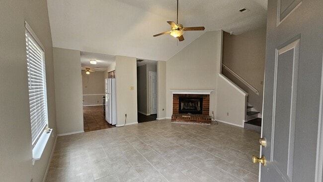 1542 Beaver Trail Dr in Memphis, TN - Building Photo - Building Photo