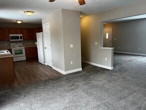 5010 Delray Dr in Lansing, MI - Building Photo - Building Photo