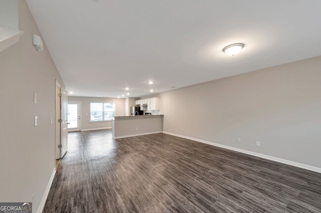 320 Ashigan St in Union City, GA - Building Photo - Building Photo