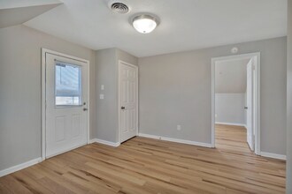 600 Larkin Springs Rd, Unit D in Nashville, TN - Building Photo - Building Photo