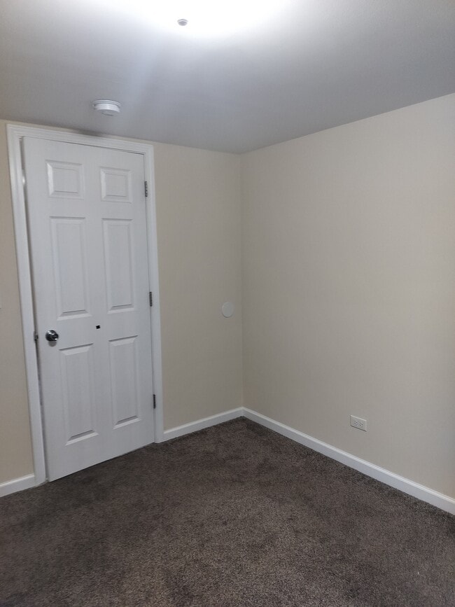 239 S Locust St, Unit 239 1/2 in Manteno, IL - Building Photo - Building Photo