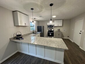 958 King Rd in Riverdale, GA - Building Photo - Building Photo