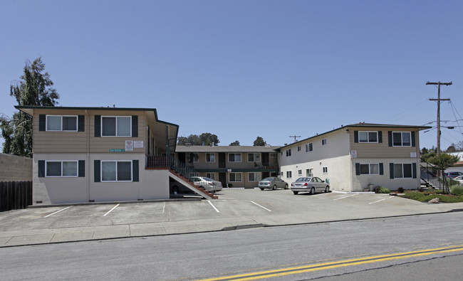 Renton Way in Castro Valley, CA - Foto de edificio - Building Photo