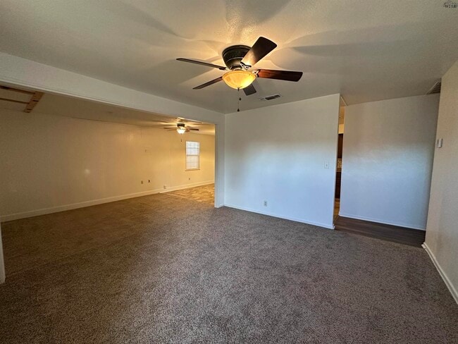 1622 Longview St in Wichita Falls, TX - Building Photo - Building Photo