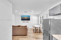 228 NW 9th Ave photo'