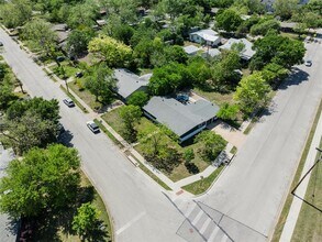 7706 Delafield Ln in Austin, TX - Building Photo - Building Photo
