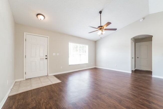 427 Trade Wind Dr in Minneola, FL - Building Photo - Building Photo