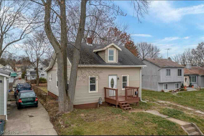 property at 520 Ardella Ave