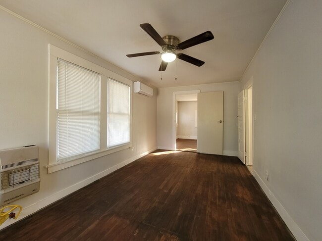 909 4th St in Brownwood, TX - Building Photo - Building Photo