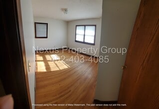 7434 Pasadena Cir in Omaha, NE - Building Photo - Building Photo