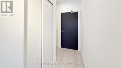 6 Greenbriar Rd in Toronto, ON - Building Photo - Building Photo