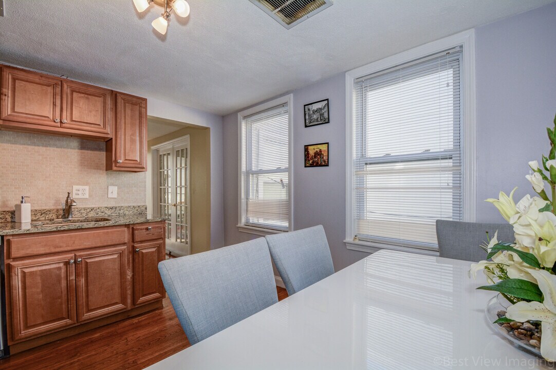 292 D St, Unit 2 in Boston, MA - Building Photo