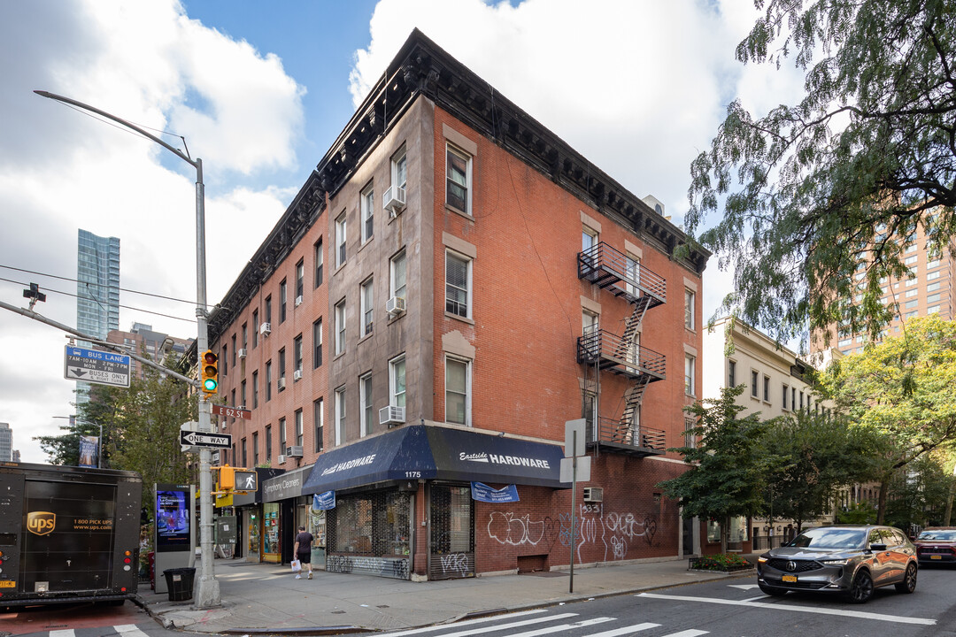 1175 2nd Ave in New York, NY - Building Photo