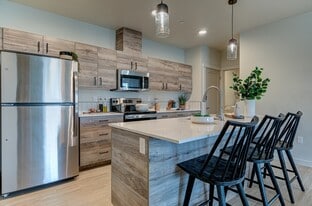 RedPoint in Redmond, OR - Building Photo