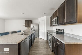 147 Merrion Rd in Southport, FL - Building Photo - Building Photo