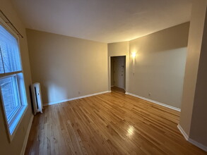 2006-2008 Dupont Ave S in Minneapolis, MN - Building Photo - Building Photo