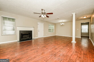 1590 New Orleans Way in Mcdonough, GA - Building Photo - Building Photo