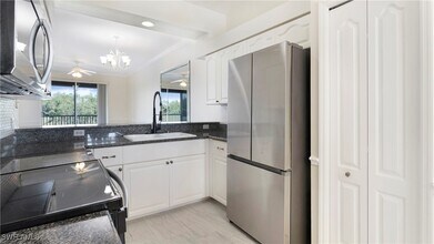 8600 Cedar Hammock Cir in Naples, FL - Building Photo - Building Photo