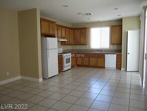 10132 Whitney Falls Ct in Las Vegas, NV - Building Photo - Building Photo