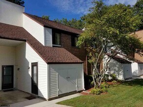 10 Country Birch Ln in Egg Harbor Township, NJ - Building Photo - Building Photo