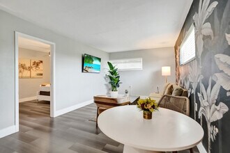 2023 Miami Rd in Fort Lauderdale, FL - Building Photo - Building Photo