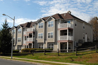 Stone Hill Apartments in Washingtonville, NY - Foto de edificio - Building Photo