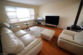 920 Everts Ave in Westfield, NJ - Building Photo - Building Photo
