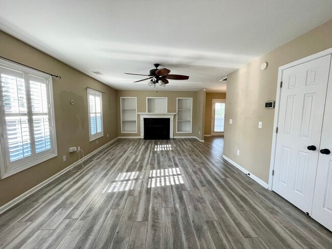 187 Derby Dr in West Columbia, SC - Building Photo - Building Photo