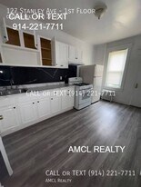 127 Stanley Ave in Yonkers, NY - Building Photo
