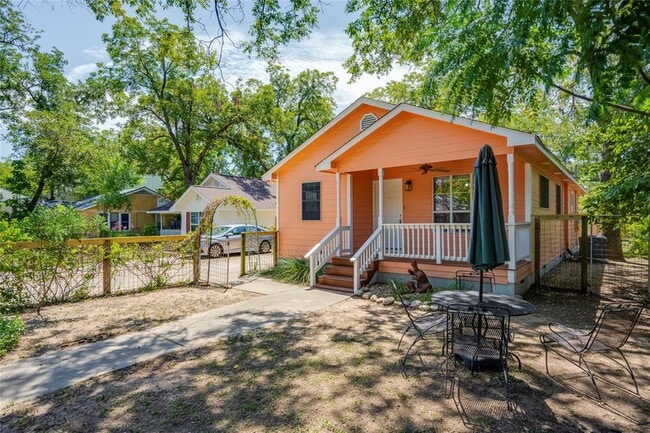 2205 Canterbury St in Austin, TX - Building Photo - Building Photo