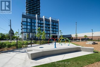 36-3536 Zorra St in Toronto, ON - Building Photo - Building Photo