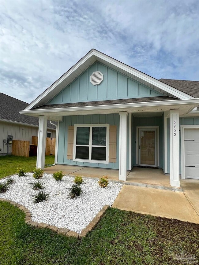 5902 Danbury Blvd in Milton, FL - Building Photo - Building Photo