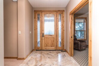 3733 SW Yew Ln in Redmond, OR - Building Photo - Building Photo