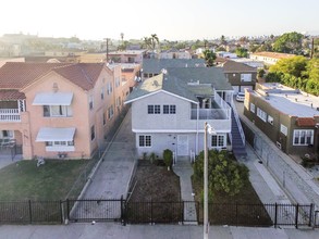 1817 S Highland Ave in Los Angeles, CA - Building Photo - Building Photo