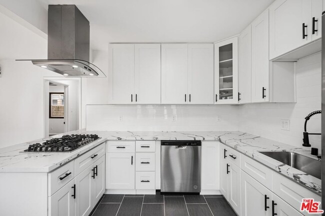 property at 1645 Selby Ave