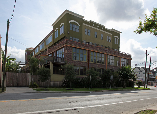 2323 Polk St in Houston, TX - Foto de edificio - Building Photo