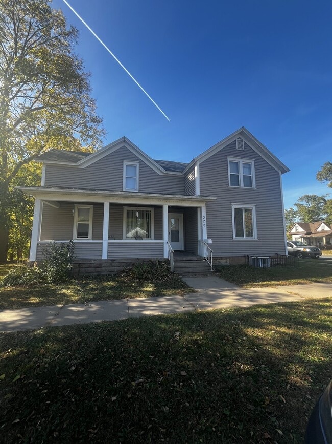 property at 803 Niagara St