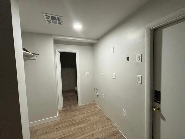 2301 E Yale St in Phoenix, AZ - Foto de edificio - Building Photo